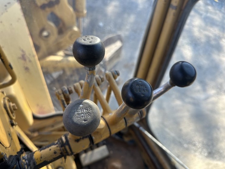 caterpillar-16g-image-59