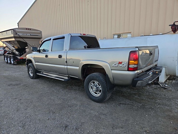 2002-chevrolet-2500-image-6