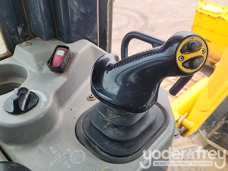 2021-komatsu-d71exi-24-image-29