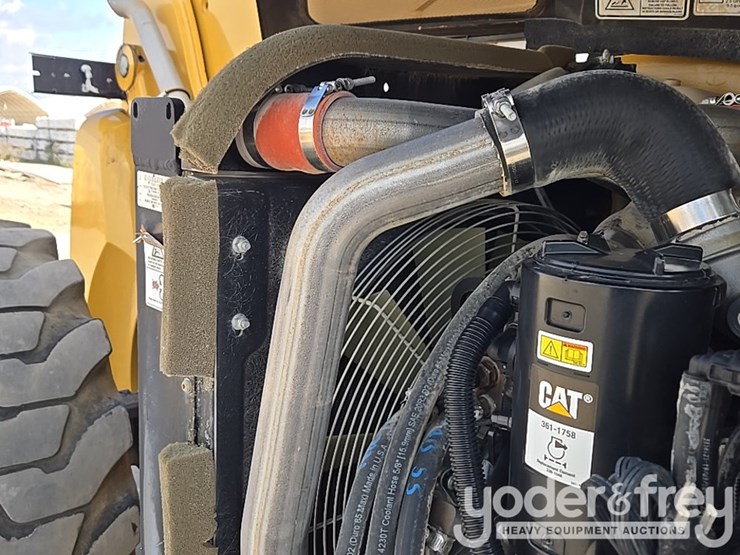 2019-caterpillar-tl1255d-image-80