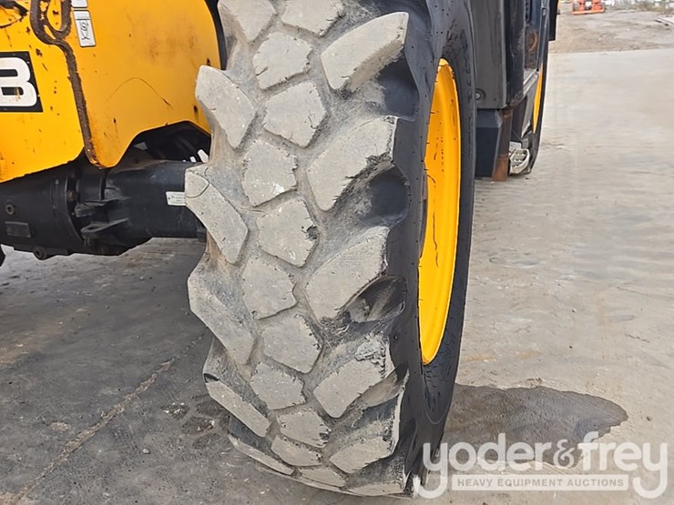 2017-jcb-506-36-image-6