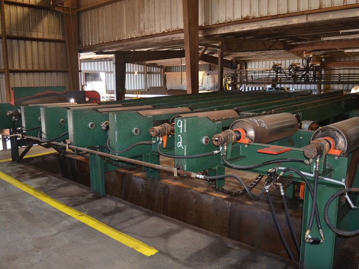 kockums-36"x20'-outfeed-rollcase-w/-10"-rolls-w/-hydraulic-drives-on-each-roll-w/-6-strand-transfer-w/-19'-6-strand-outfeed-transfer-w/-81x-chain-w/-hydraulic-drive-on-common-shaft-image-5