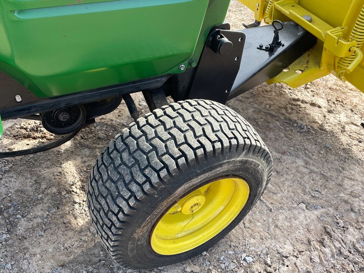 john-deere-212-image-16