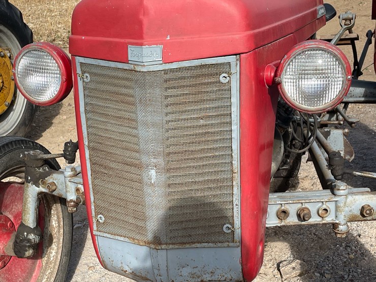 #3017-•-ferguson-wide-front-tractor-image-12