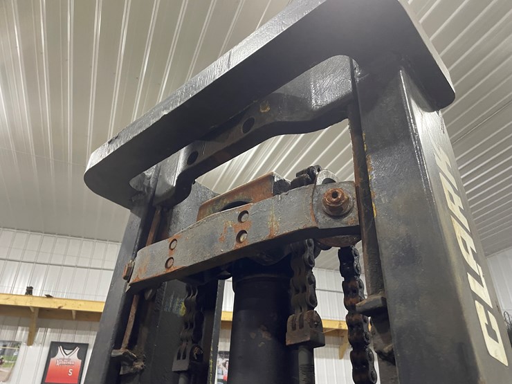 clark-c500y80-image-26