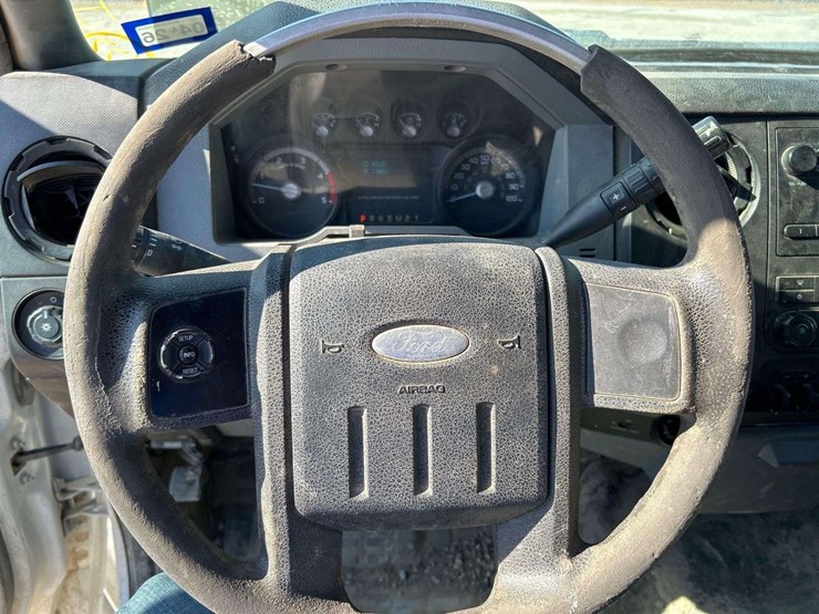 2013-ford-f450-image-14