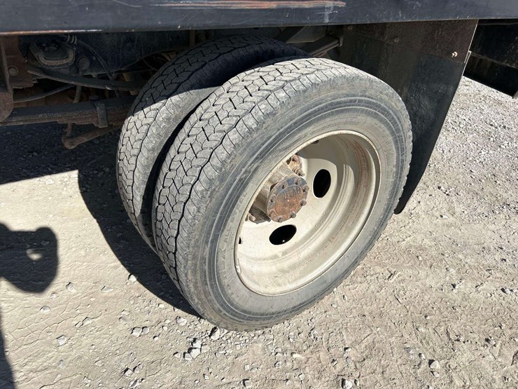 2013-ford-f450-image-26