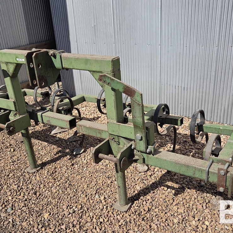 3-Pt 8’ Track Scratcher w/ Danish Tines