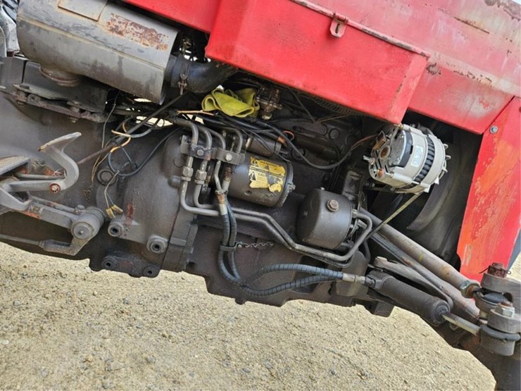 massey-ferguson-240-image-10