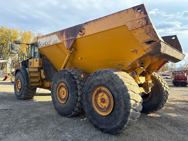 2015-deere-460e-image-7