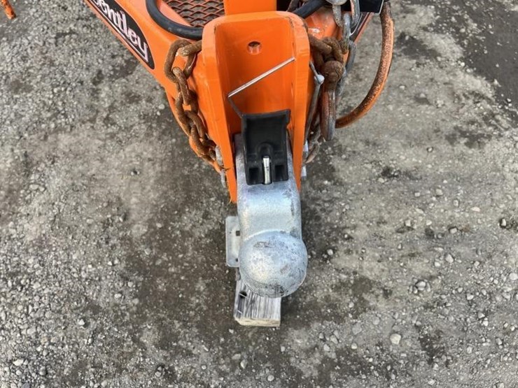 2010-bentley-t/a-sno-cat-trailer-image-9