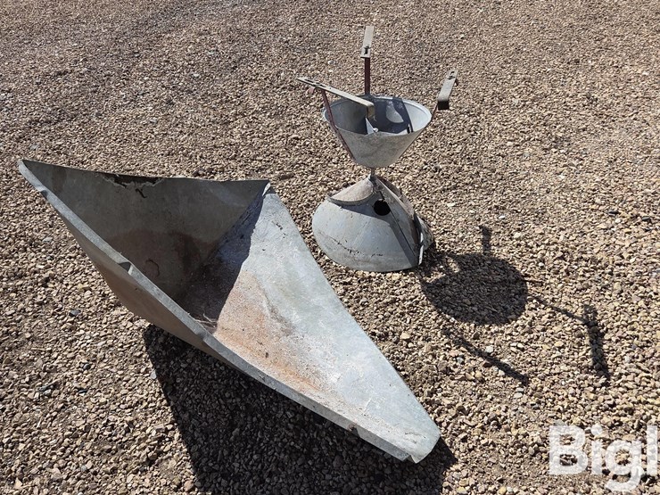 metal-auger-hopper-&-bin-spreader-image-7