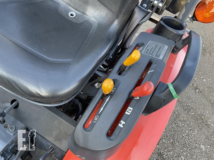 2018-kubota-b2601hsd-image-16