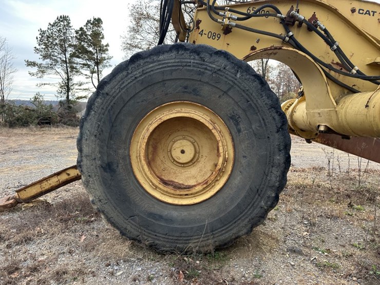 caterpillar-641-image-26