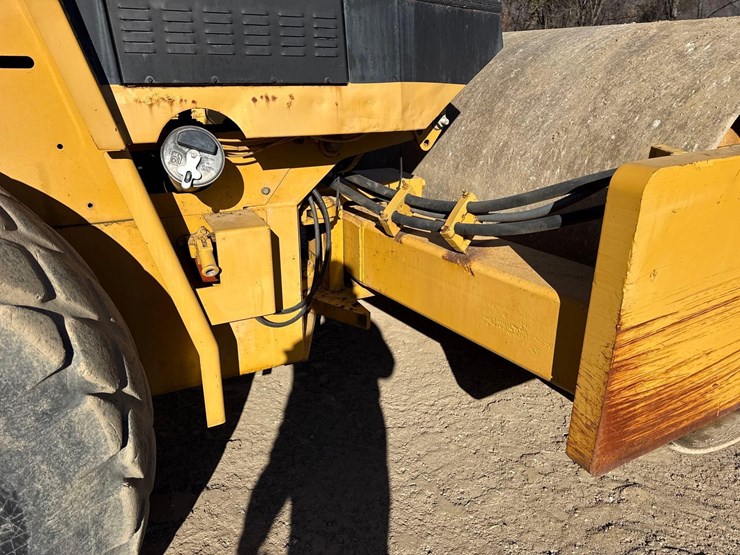 caterpillar-cs-583c-image-7