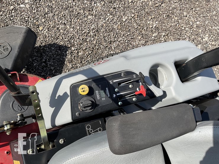 2015-exmark-pne720gkc52200-image-11