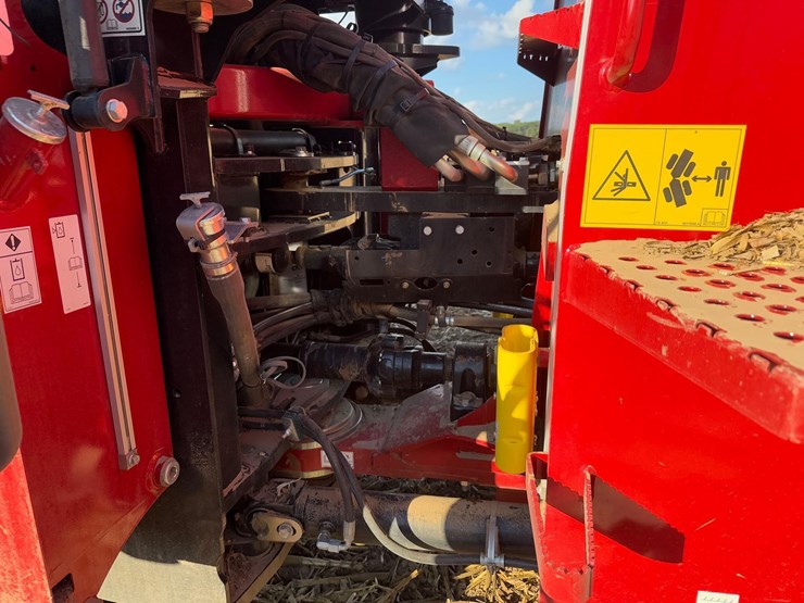 2023-case-ih-540-image-33