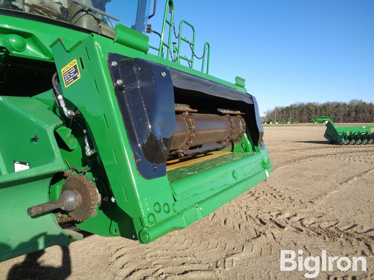 2023-john-deere-s790-image-10