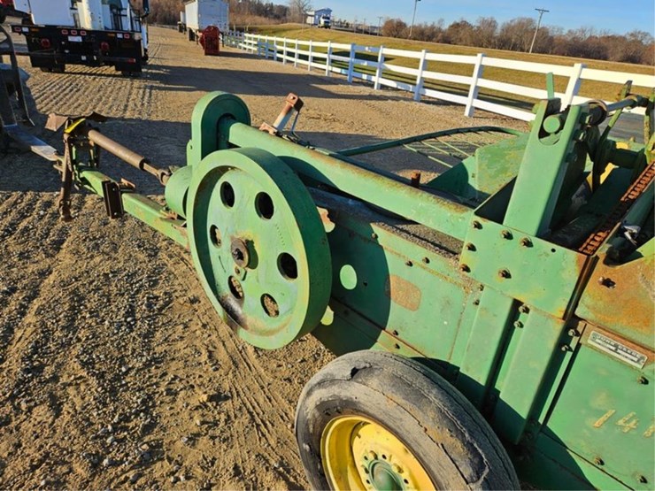 john-deere-14t-image-24