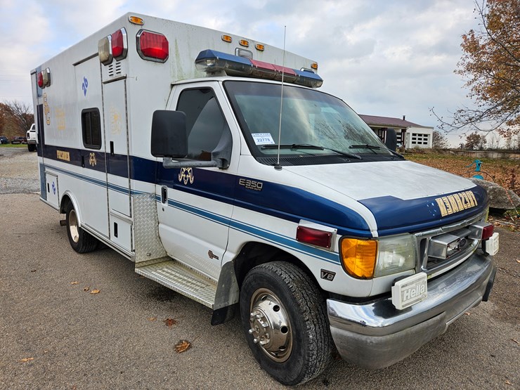 #22778-•-2003-ford-econoline-van-ambulance-image-21
