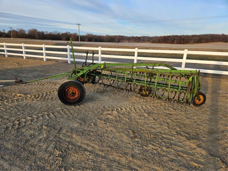 #3421-•-john-deere-pull-hay-rake,-ground-drive-image-2