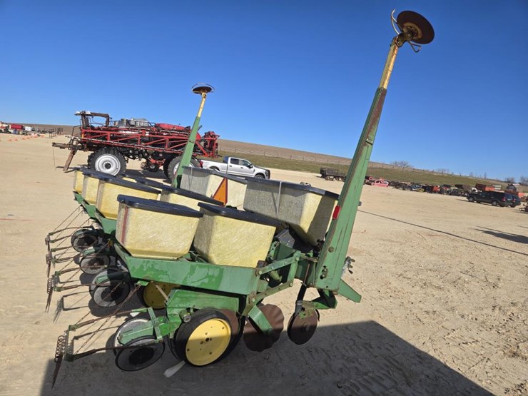 john-deere-7000-image-4