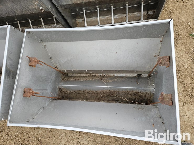 big-husky-stainless-steel-nursery-feeders-image-9