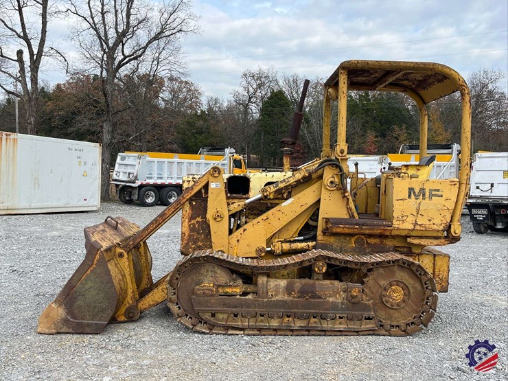 massey-ferguson-300-image-2