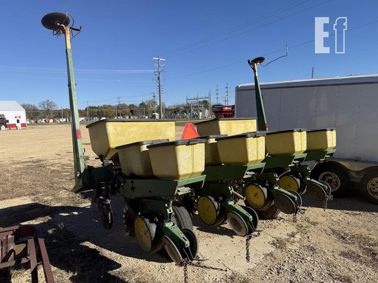 john-deere-7000-image-4