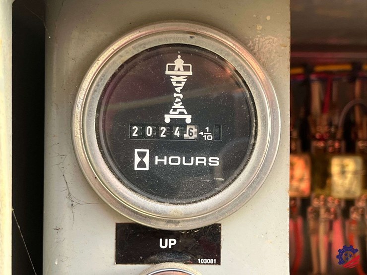 1999-skyjack-sj8841-/-41’-scissor-lift-image-32