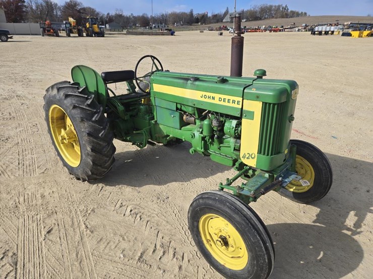 john-deere-420-image-1