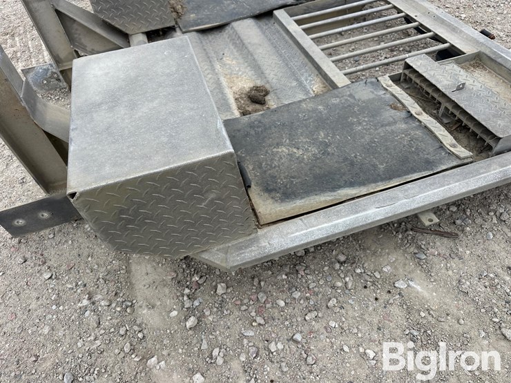 pro-tech-aluminum-headache/storage-rack-image-19