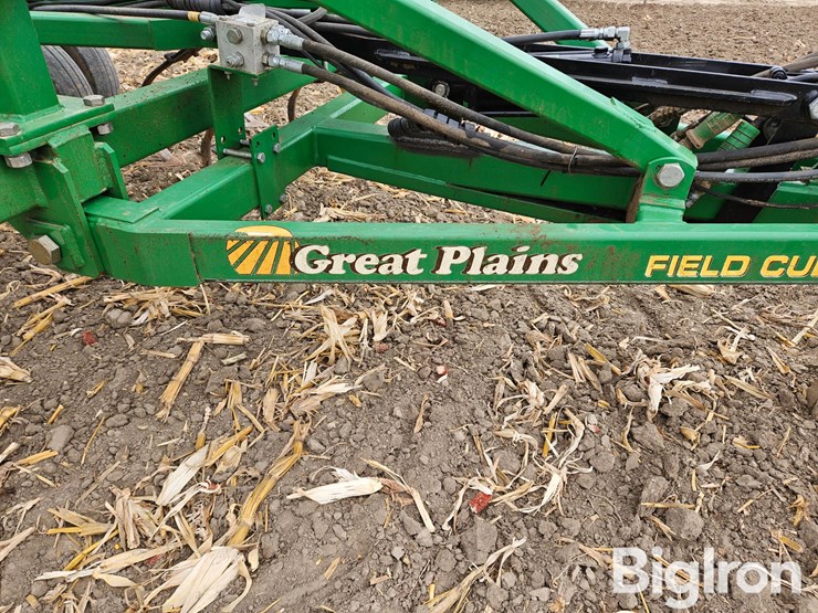 great-plains-series-vii-27'-wide-field-cultivator-image-12