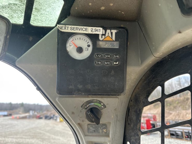 caterpillar-239d-image-32