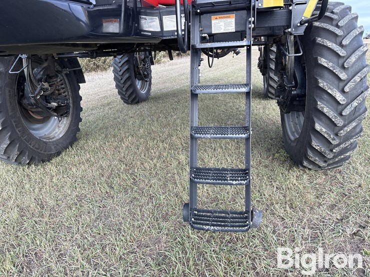 2017-case-ih-patriot-4440-image-10