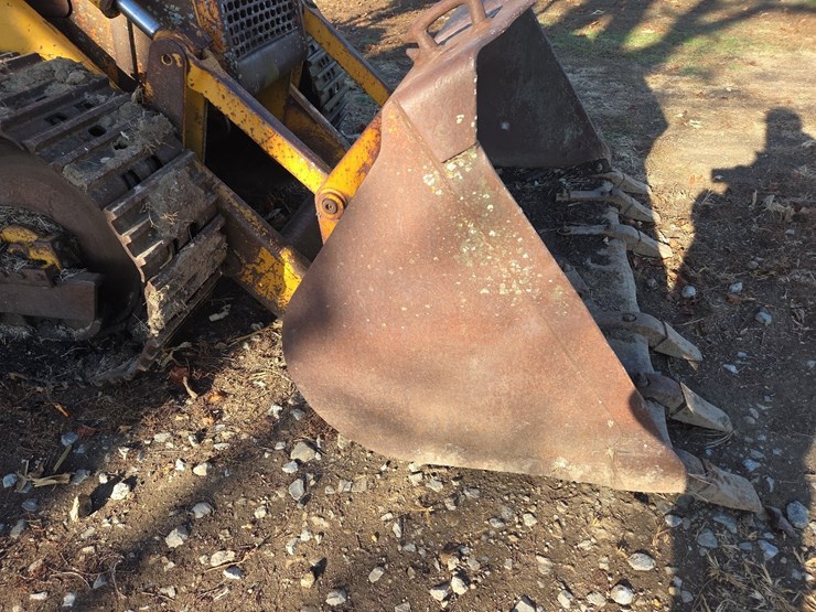 jd-455e-track-loader-w/-backhoe-image-5