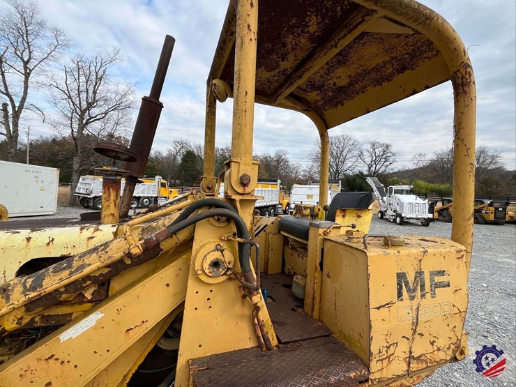 massey-ferguson-300-image-26