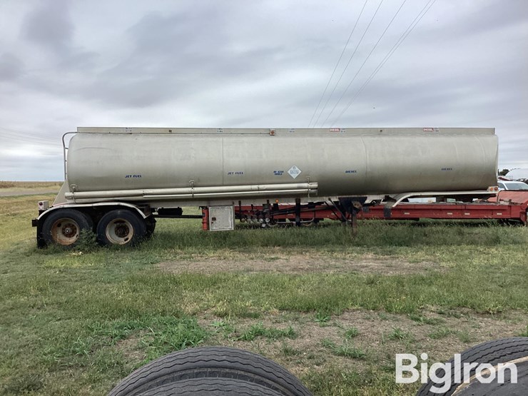 1969-trailmobile-trailer-image-4