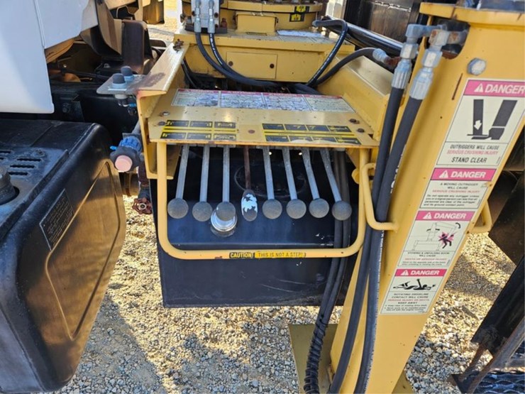 1997-imt-5200-image-16