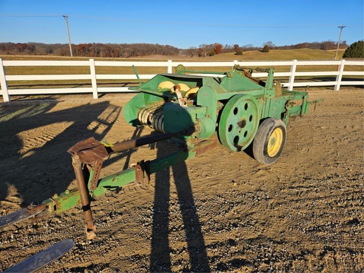 john-deere-14t-image-1