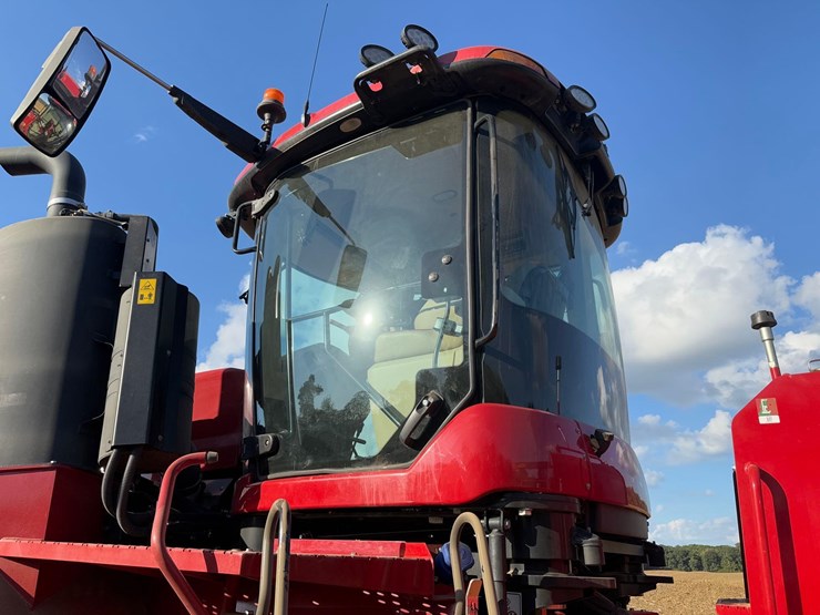 2023-case-ih-540-image-34