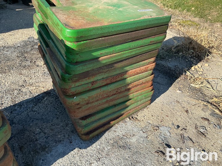 john-deere-100-image-8