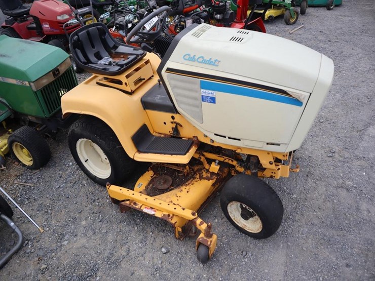 cub-cadet-1641-image-1