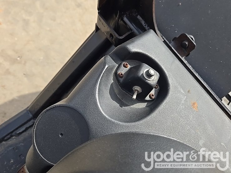 2017-jcb-510-56-image-130