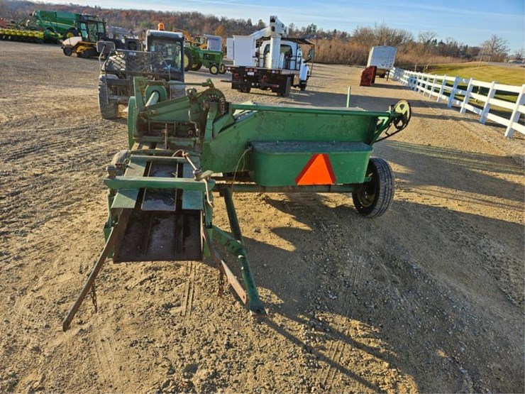 john-deere-14t-image-4