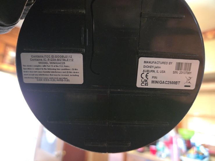 dickey-john-gac-mini-2500-grain-moisture-tester-image-6