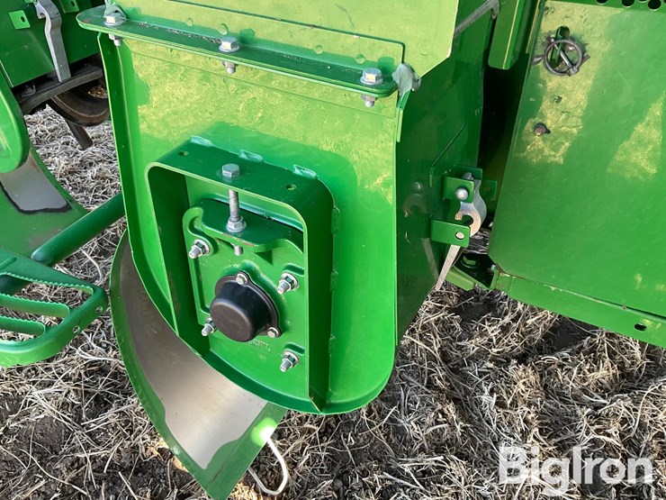 2015-john-deere-s680-image-19