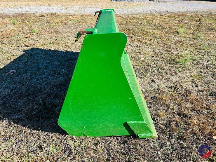 2016-john-deere-1025r-image-98