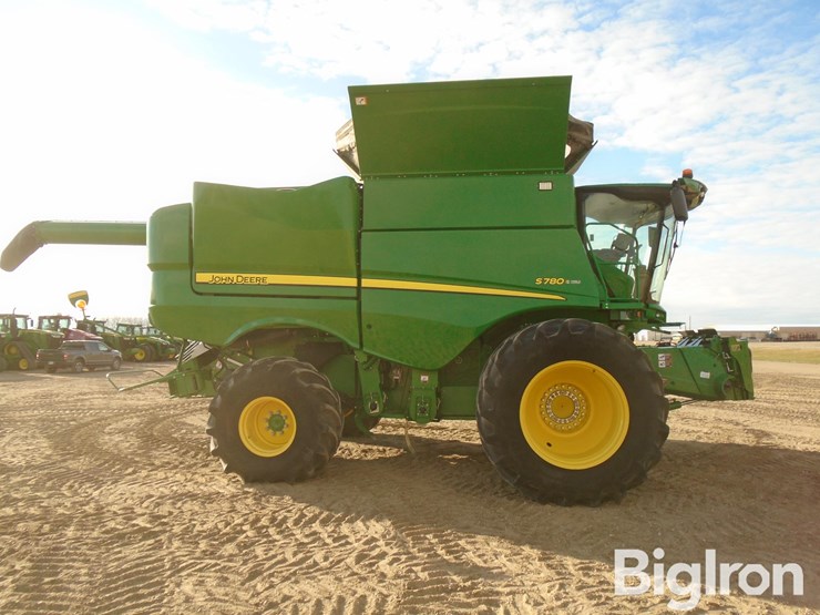 2020-john-deere-s780-image-16
