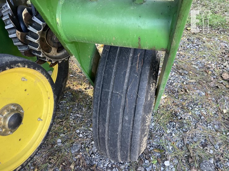 2011-john-deere-1770nt-image-29